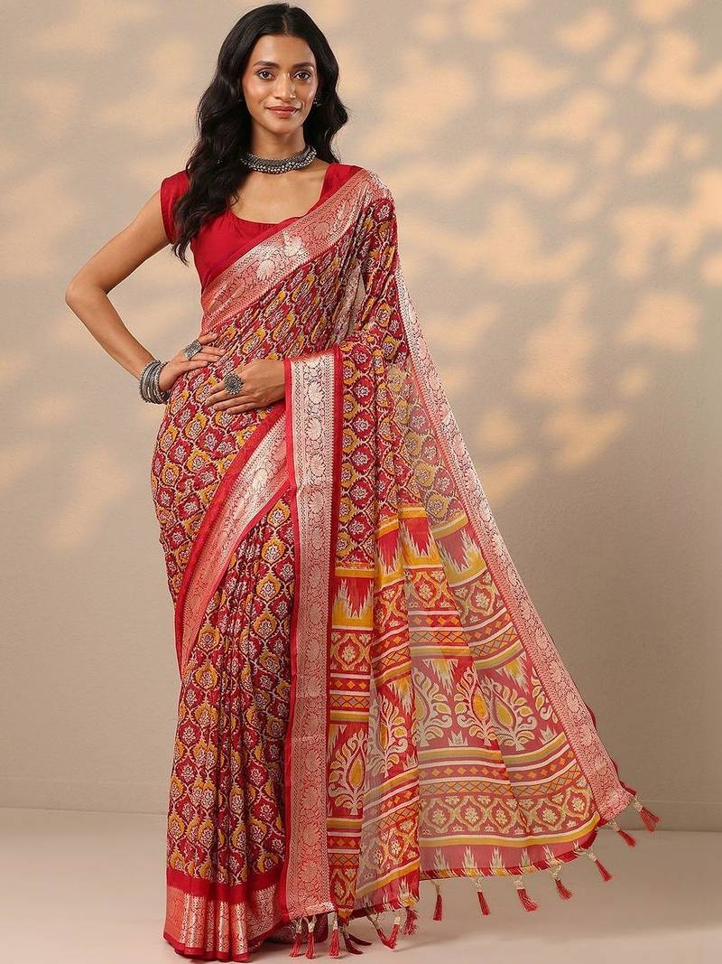 Red red printed banarasi georgette saree with unstitched blouse piece