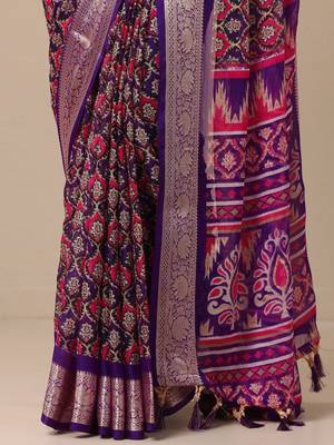 purple printed georgette saree with unstitched blouse piece 3