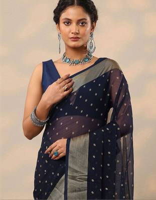 navy blue printed chiffon saree with unstitched blouse piece 2