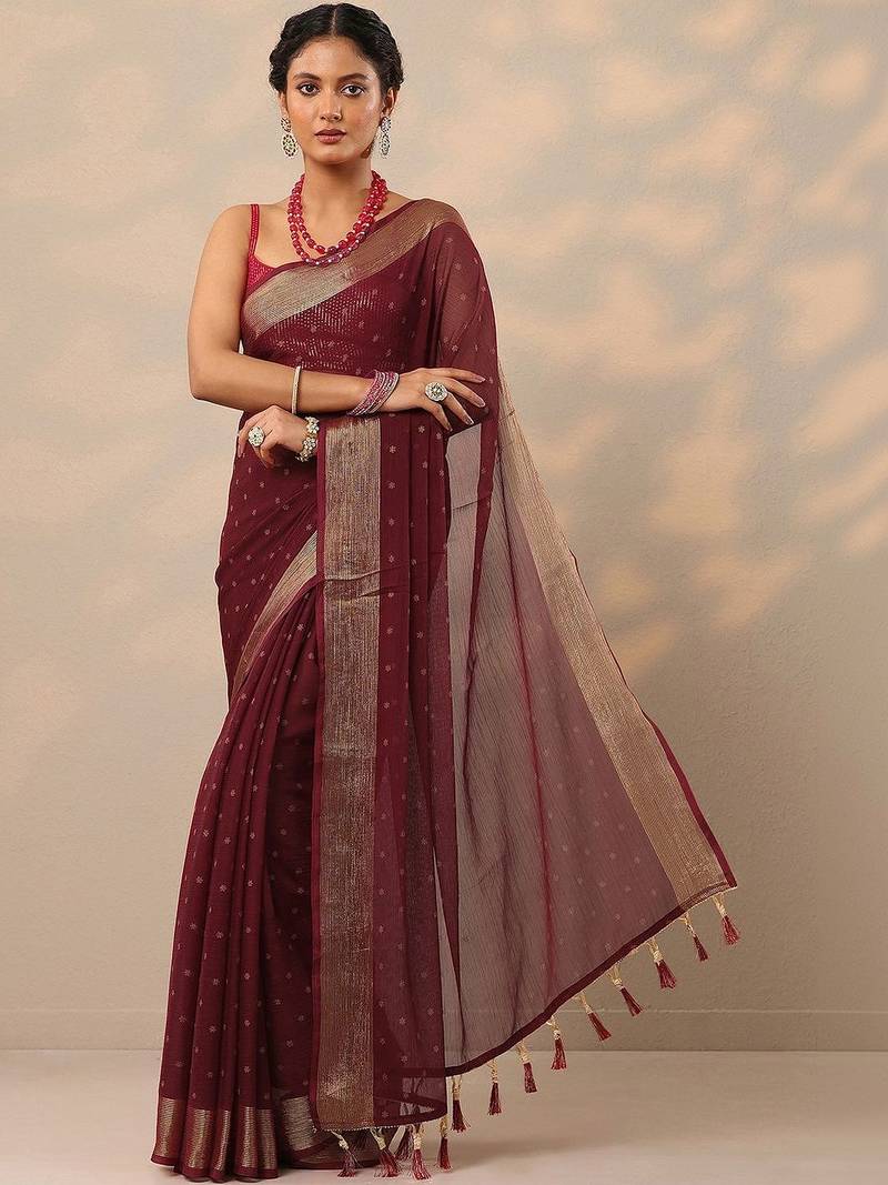 maroon printed chiffon saree with unstitched blouse piece