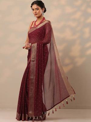maroon printed chiffon saree with unstitched blouse piece 5