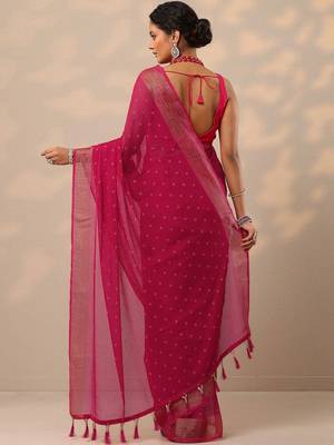 pink printed chiffon saree with unstitched blouse piece 4