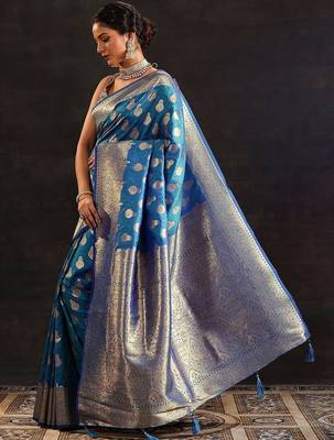 blue woven design saree with unstitched blouse piece 3