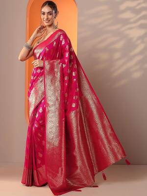 pink woven design saree with unstitched blouse piece 3