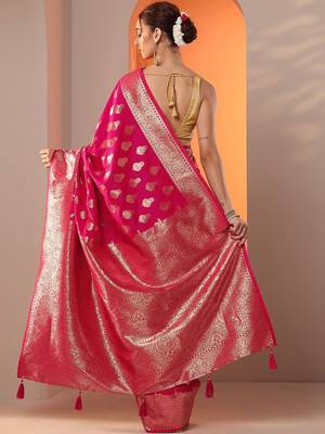 pink woven design saree with unstitched blouse piece 4