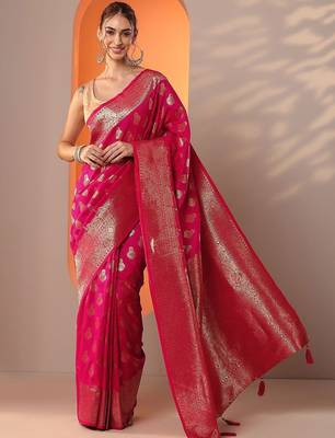 pink woven design saree with unstitched blouse piece 5