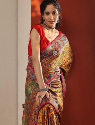 mustard printed saree with unstitched blouse piece 1
