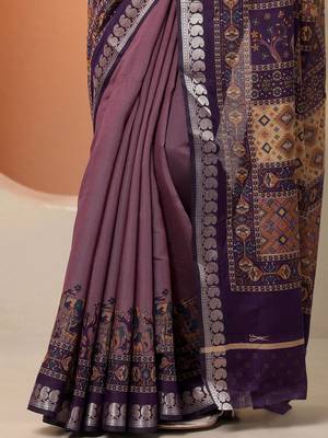 purple printed saree with unstitched blouse piece 2