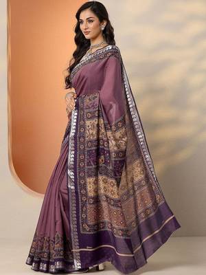 purple printed saree with unstitched blouse piece 3