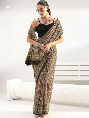 olive henna green floral dabu print cotton saree 2