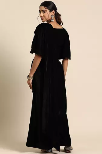 black embellished embroidered velvet palazzo saree with belt