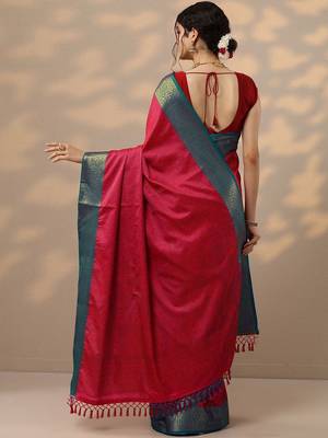 red woven design kanjeevaram saree with unstitched blouse piece 3