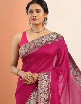 pink embellished saree with unstitched blouse piece 5