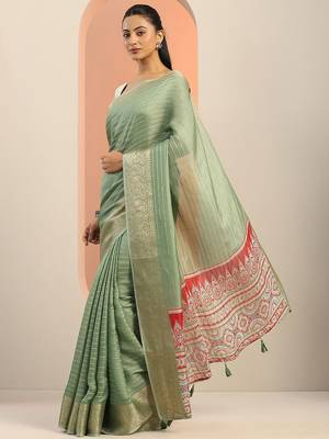 green woven design georgette saree with unstitched blouse piece 3