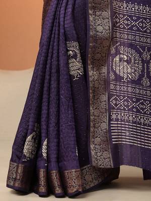 purple embellished saree with unstitched blouse piece 2