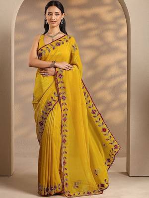 yellow embellished saree with unstitched blouse piece 4