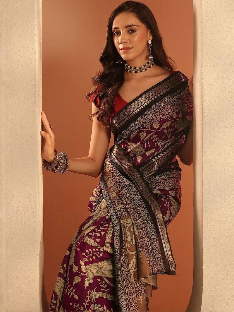 maroon printed saree with unstitched blouse piece