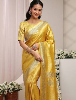 gold ethnic woven design saree with unstitched blouse piece 5