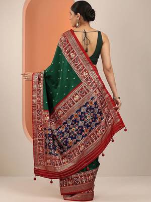 green ethnic motifs woven design saree with unstitched blouse piece 4