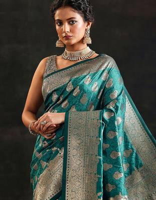teal woven design saree with unstitched blouse piece 4