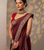 maroon solid saree with unstitched blouse piece