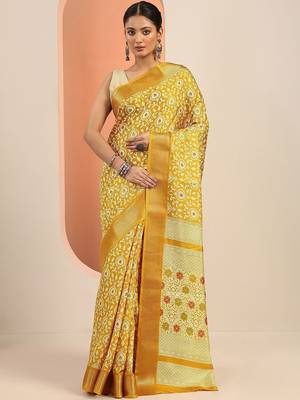 yellow printed saree with unstitched blouse piece 2