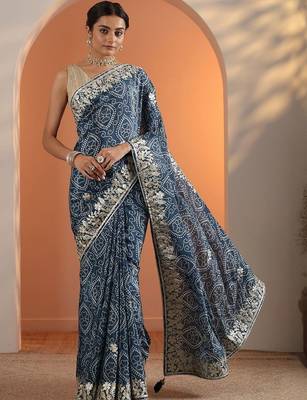 blue bandhani printed chinon saree with unstitched blouse piece 2