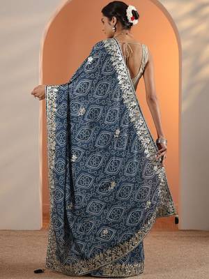 blue bandhani printed chinon saree with unstitched blouse piece 4