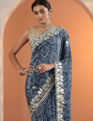 blue bandhani printed chinon saree with unstitched blouse piece 5