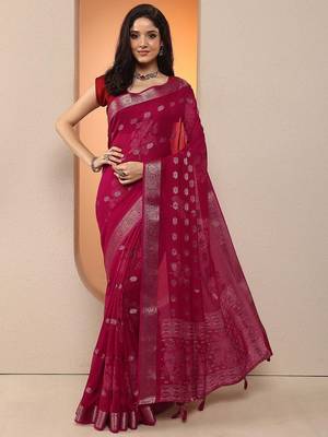 magenta woven design saree with unstitched blouse piece 1
