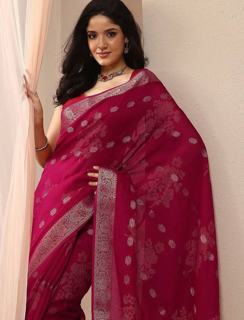 magenta woven design saree with unstitched blouse piece