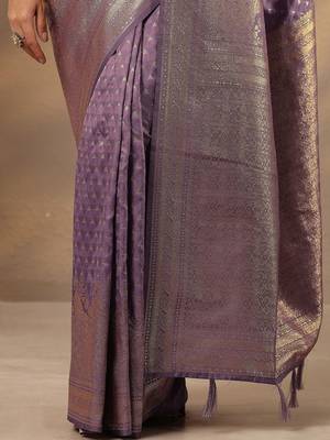 purple woven design saree with unstitched blouse piece 2