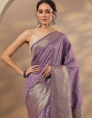 purple woven design saree with unstitched blouse piece 5