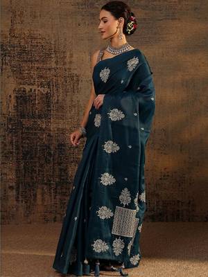 teal floral embroidered saree with unstitched blouse piece 3