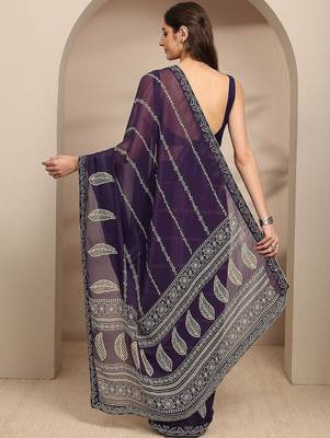 purple ethnic motifs printed saree with unstitched blouse piece 3