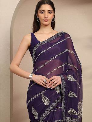 purple ethnic motifs printed saree with unstitched blouse piece 5