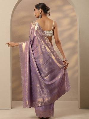 lavender woven design saree with unstitched blouse piece 3
