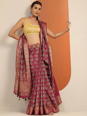 red printed saree with unstitched blouse piece 1