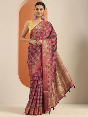 red printed saree with unstitched blouse piece 2