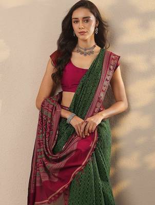 green leheriya printed silk blend saree with unstitched blouse piece 1