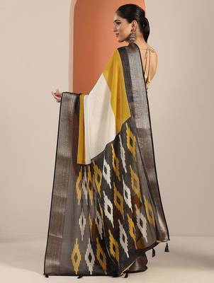 off white solid saree with unstitched blouse piece 4