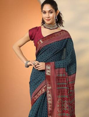 navy blue chevron printed silk blend saree with unstitched blouse piece 5