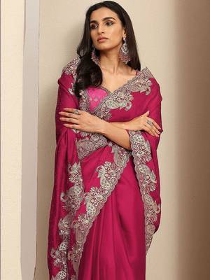 magenta embellished saree with unstitched blouse piece 4