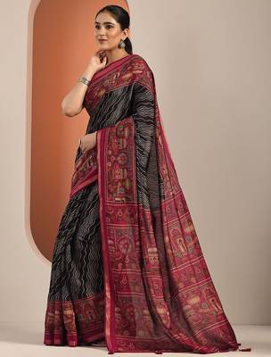 black printed saree with unstitched blouse piece 3