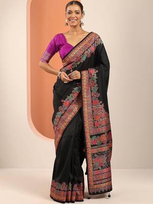 black printed saree with unstitched blouse piece 2