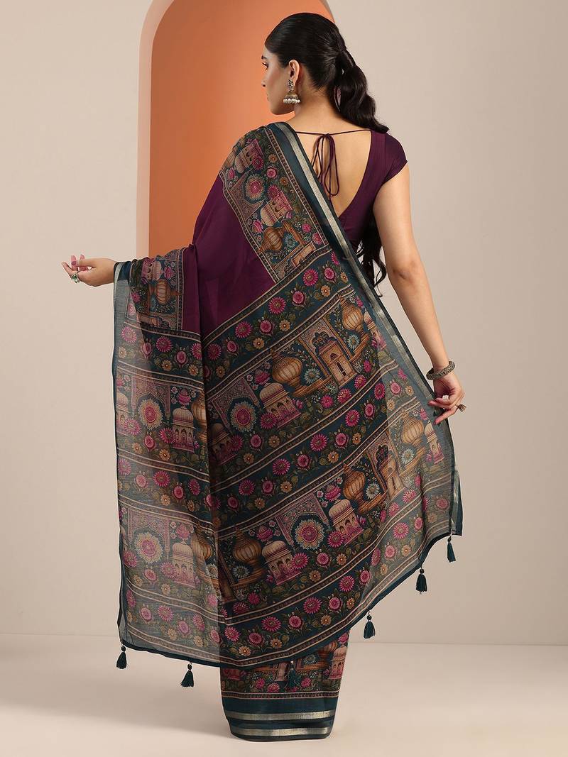 burgundy solid saree with unstitched blouse piece