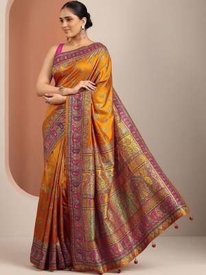 mustard printed saree with unstitched blouse piece 3