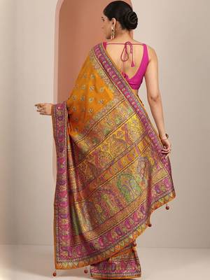 mustard printed saree with unstitched blouse piece 4