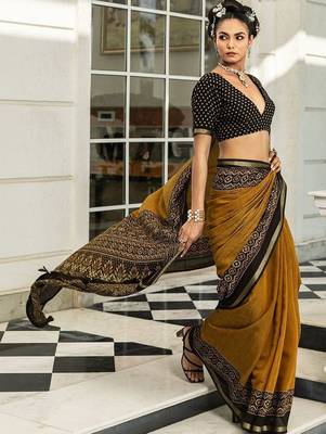 mustard printed saree with unstitched blouse piece 1
