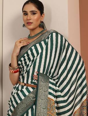 white printed saree with unstitched blouse piece 1